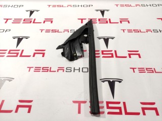 Уплотнитель форточки двери, ориг. номер 1090501-00-G, Tesla Model 3 2017-2021