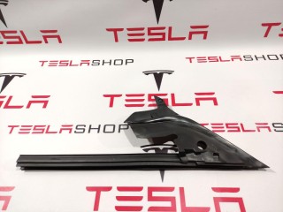 Уплотнитель форточки двери, ориг. номер 1080502-00-G, Tesla Model 3 2017-2021