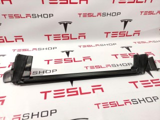 Уплотнитель стекла внутренний двери, ориг. номер 1090504-00-F, Tesla Model 3 2017-2021