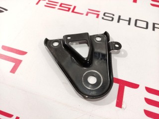 Пластина заднего подрамника, ориг. номер 1044573-00-B, Tesla Model 3 2017-2021