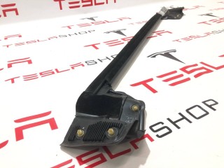 Уплотнитель стекла внутренний двери, ориг. номер 1500065-00-C, Tesla Model Y 2020-2026