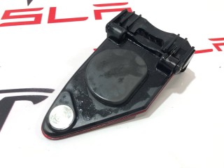 Люк порта зарядки, ориг. номер 1007189-00-G, Tesla Model S