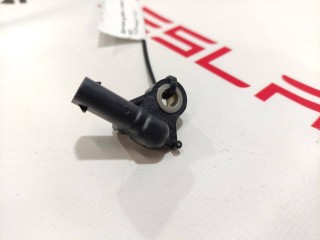 Датчик удара, стойки B/C, ориг. номер 1036761-00-A, Tesla Model Y 2020-2026