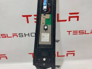Накладка стойки B, наружная, ориг. номер 1516258-00-D, 1494241-00-A, Tesla Model Y 2020-2026