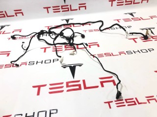 прочая запчасть, ориг. номер 1547266-00-D, Tesla Model Y 2020-2026