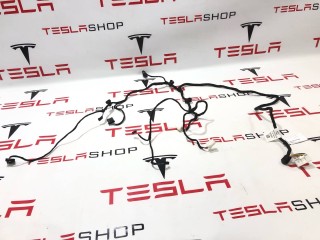 прочая запчасть, ориг. номер 1547266-00-D, Tesla Model Y 2020-2026