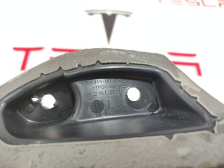 Кронштейн диффузора бампера заднего, ориг. номер 1082915-00-A, Tesla Model S 2016-2021