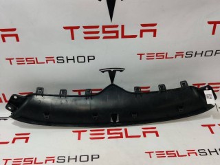 Накладка гриля бампера переднего верхняя, ориг. номер 1047021-00-E, Tesla Model X 2015-2021
