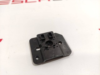 Кронштейн крепления козырька солнцезащитного, ориг. номер 1090081-00-F, Tesla Model 3 2017-2021