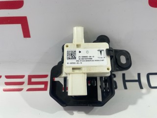 блок датчика присутствия (сиденье), ориг. номер 1599693-00-C, Tesla Model X рест 2021-2026