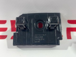крепление переднего бампера левое, ориг. номер 1084171-00-F, 1135376-00-C, Tesla Model 3 2017-2021
