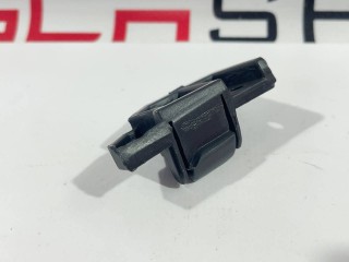 крепление переднего бампера левое, ориг. номер 2013442-S0-G, 1734299-00-H, Tesla Model 3 2 2024-2026