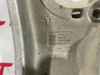 Кулак поворотный правый, ориг. номер 1344316-00-E, Tesla Model 3 2 2024-2026