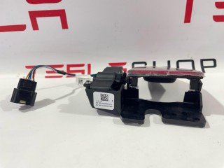 прочая запчасть, ориг. номер 1038548-00-I, 1038557-00-C, 1042766-00-J, Tesla Model X 2015-2021