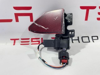 прочая запчасть, ориг. номер 1038548-00-I, 1038557-00-C, 1042766-00-J, Tesla Model X 2015-2021