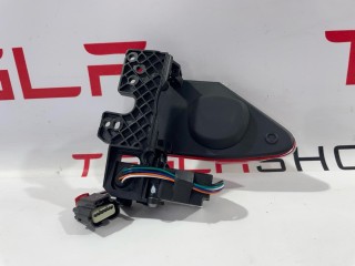 прочая запчасть, ориг. номер 1038548-00-I, 1038557-00-C, 1042766-00-J, Tesla Model X 2015-2021