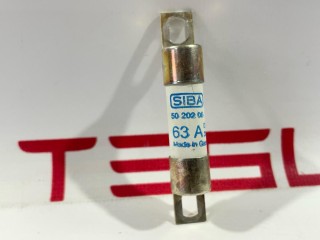Предохранитель выс. основной батареи RS309-MF 14LB DC700V 63A, ориг. номер 5020206, RS309-MF, Tesla Model 3 2017-2021