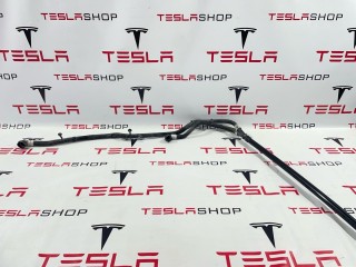 Шланги охлаждающей жидкости, ориг. номер 1077578-00-F, Tesla Model 3 2017-2021