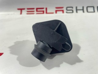 Штуцер, ориг. номер 1109179-00-B, Tesla Model 3 2017-2021