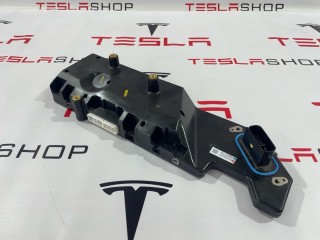 прочая запчасть, ориг. номер 1106394-12-H, Tesla Model Y 2020-2026
