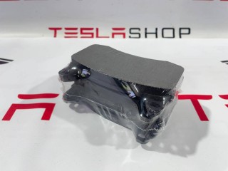 тормозные колодки, ориг. номер 1044621-00-D, 1044622-00-D, 8008240-00-C, Tesla Model Y 2020-2026
