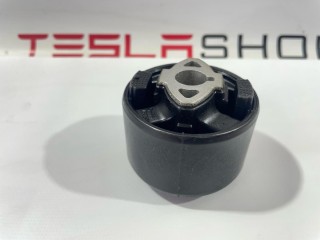 сайлентблок подушки двигателя, ориг. номер 1109297-00-C, Tesla Model Y 2020-2026