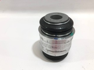 сайлентблок переднего рычага, ориг. номер 6007997-00-B, 1048951-00-B, 1027351-00-S, Tesla Model Y 2020-2026