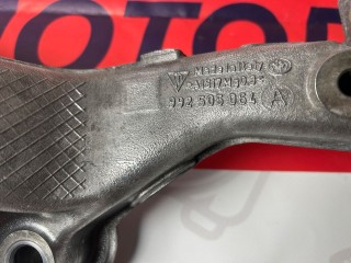 Кронштейн крепления рычага задней подвески, ориг. номер 992505064A, Porsche 911 992 2018-2026