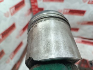 Поршень, ориг. номер 04192743R, 04192748R, Deutz DX