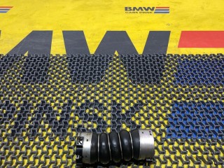 Патрубок интеркулера BMW 5 F10/F11/GT F07 2009-2013