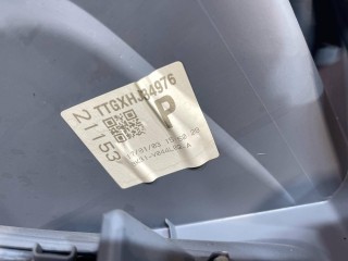 пластик панели правая, ориг. номер BK31V044L02A, Ford Transit 8 2013-2019