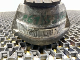 Подушка крепления двигателя, ориг. номер 6770641, BMW 5 E60/E61 2007-2010