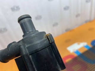 Насос антифриза дополнительный, ориг. номер 5Q0965561B, Volkswagen Crafter 2 2016-2026