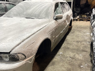 BMW 5 E39 [рестайлинг] 2002г. 2.5 л., M57 D25 (256D1), дизель, МКПП - фото №3