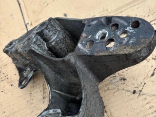 Балка под КПП, Audi A6 4B/C5 1997-2001