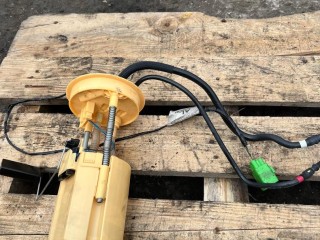 Колба в бак, ориг. номер 6G9T14A069, 6G9T14A069AL, Ford S-Max 2010-2015