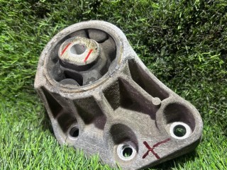 Подушка редуктора Audi A6 4F/C6 2004-2008