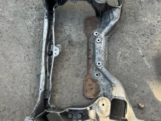 передняя балка (подрамник) Mercedes-Benz C W203/S203/CL203 2000-2004