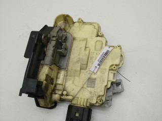 Замок двери передней правой, Volkswagen Passat B6 2005-2010