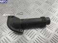 06B121121 Трубка охлаждающей жидкости пластиковая Volkswagen Passat B5 2001г. - фото №2