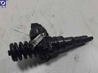 Форсунка топливная, ориг. номер 038130073BQ, Volkswagen Passat B6 2005-2010
