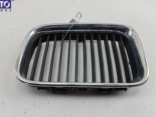 Решетка радиатора, ориг. номер 8122237, BMW 3 E36 (1991-2000)