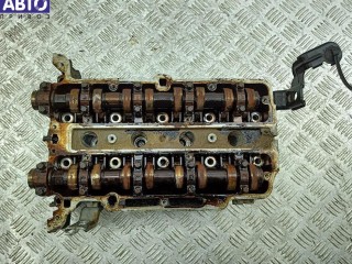 Головка блока цилиндров двигателя (ГБЦ) Opel Astra J 2009-2012