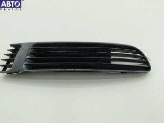 Решетка (заглушка) в бампер Volkswagen Passat B5 1996-2001