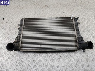 Радиатор интеркулера Volkswagen Passat B6 2005-2010
