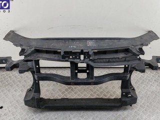 Рамка передняя (панель кузовная, телевизор), ориг. номер 3C0805594D, Volkswagen Passat B6 2005-2010