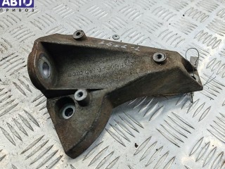 Кронштейн КПП опорный Audi A6 C5 (1997-2005)
