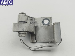 Петля двери передней правой Volkswagen Transporter 5 2002-2009