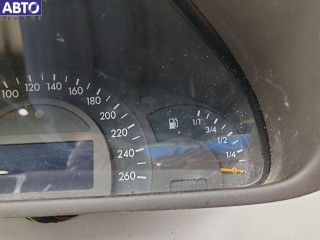 Щиток приборный (панель приборов), ориг. номер 2035406111, Mercedes C W203 2000-2004