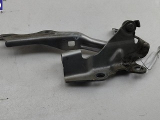 Петля капота левая Mazda 5 2002-2009
